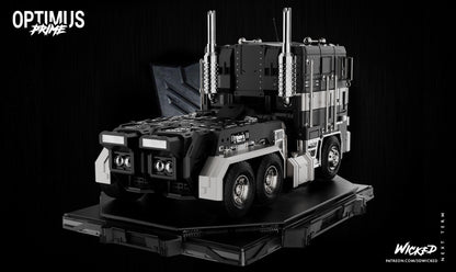 Optimus Prime (Truck Mode) Statue