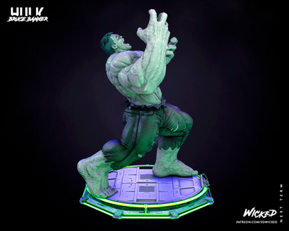 Incredible Hulk Statue