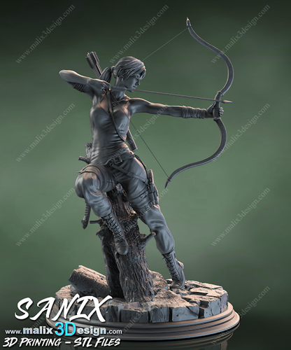 Lara Croft Statue