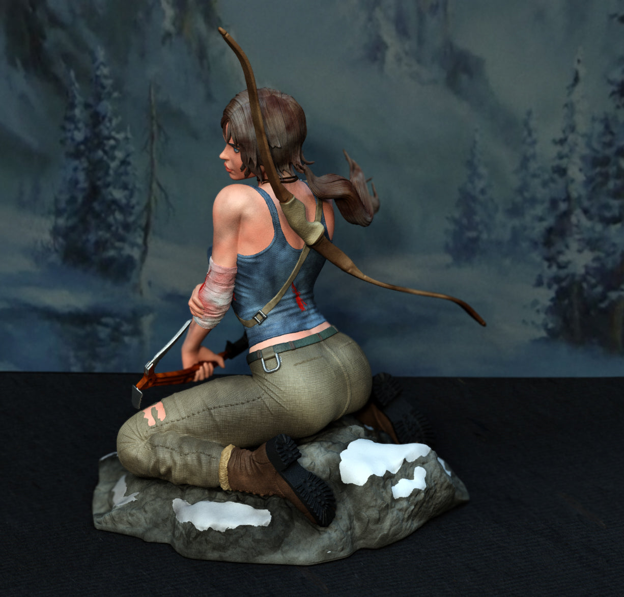 Lara Croft Statue