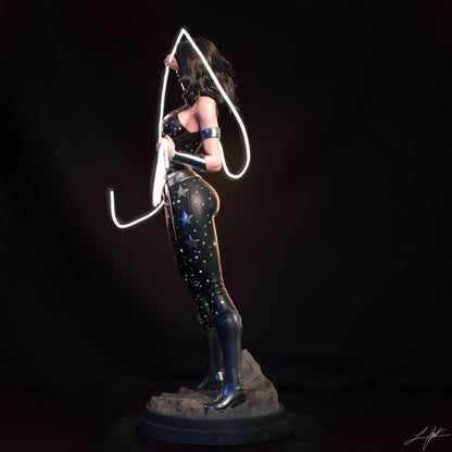 Donna Troy Statue