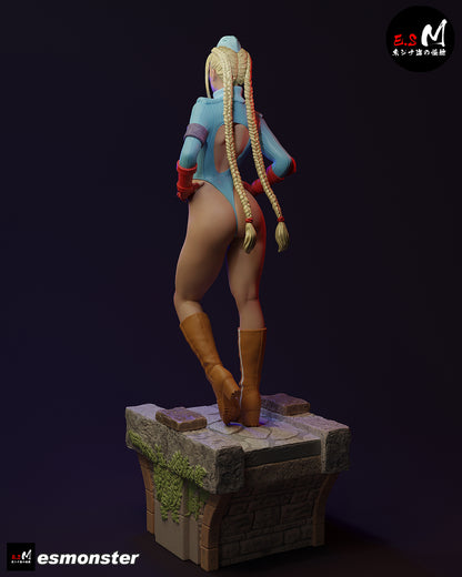 Cammy Statue