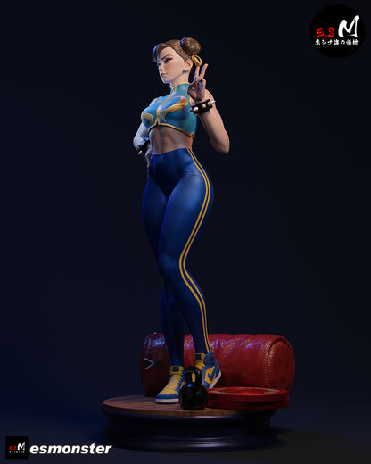 Chun-Li Statue