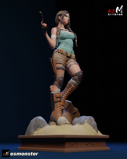 Lara Croft Statue