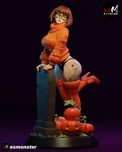 Velma & Daphne Diorama