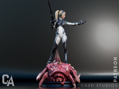 Nova - Starcraft Statue