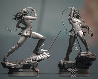 Wonder Woman Statue