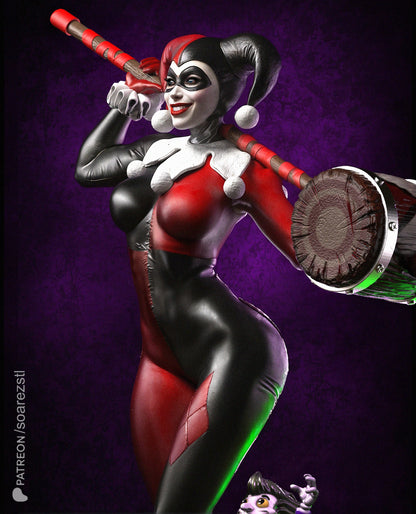 Harley Quinn Statue